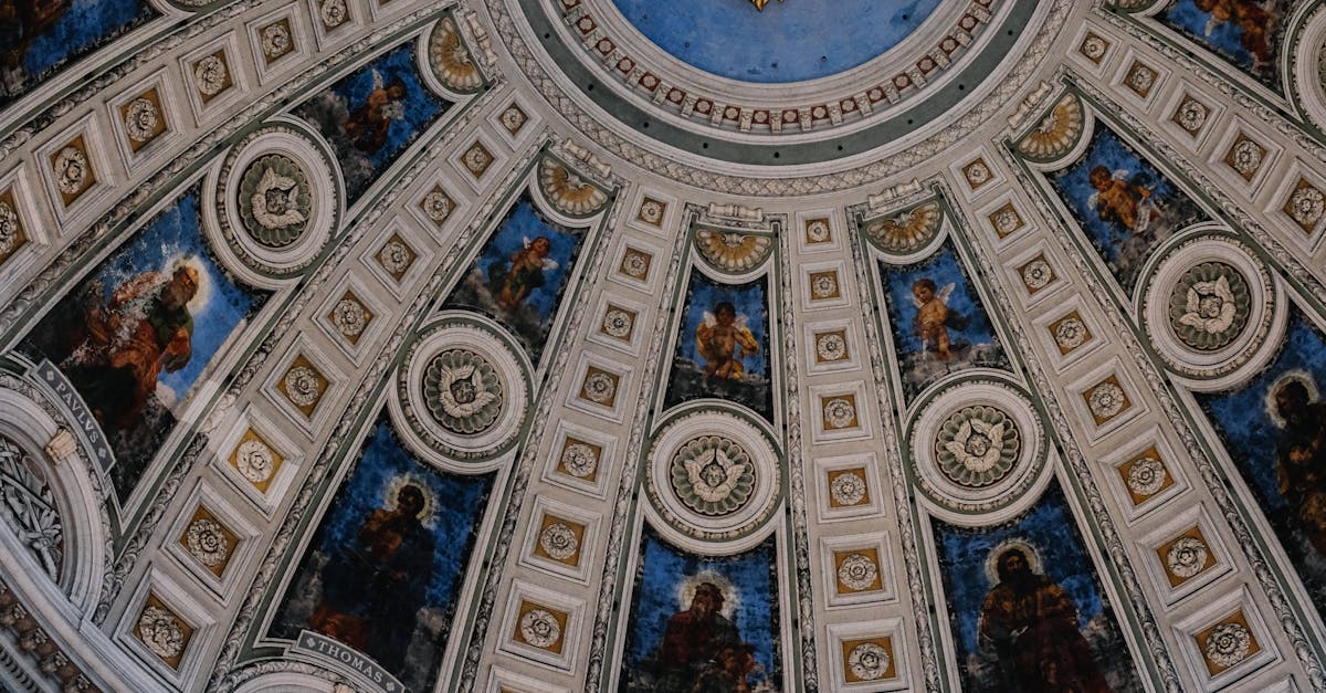 How to Select the Right Size for Custom Glass Windows