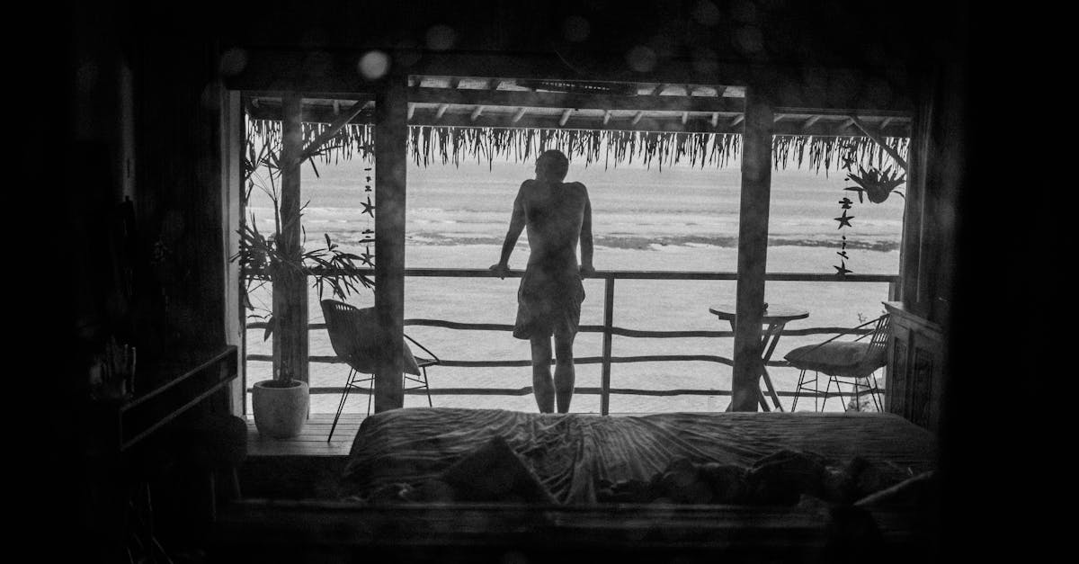 Key Features of Low-E Windows for Coastal Conditions